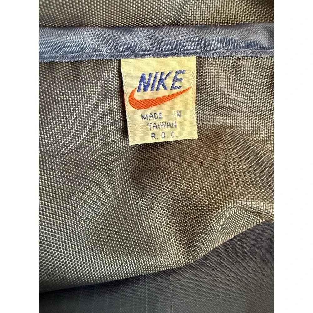 Vintage 1970s NIKE Blue‎ Red Duffle Gym Bag Taiwan Made YKK Zippers